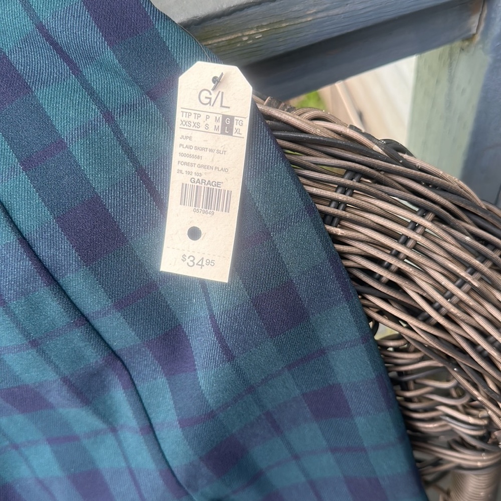 Clean wardrobe - Picture 2 of 4